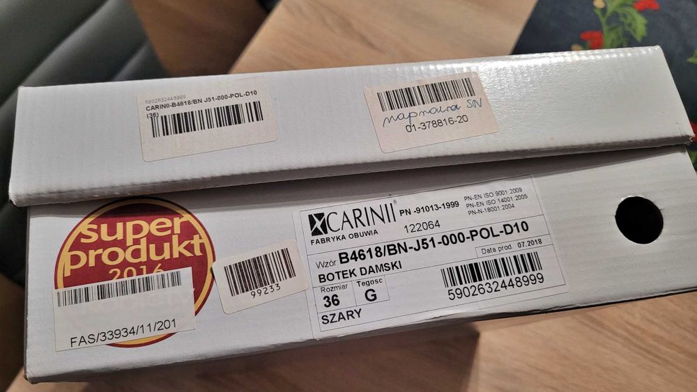 Butki zimowe, sztyblety CARINII r.36