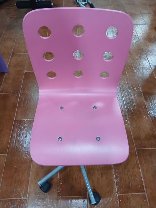 Secretaria e cadeira