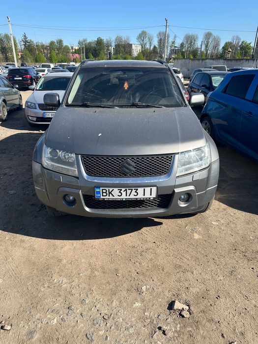 Продам suzuki grand vitara 1.9 дизель(повний привід) для військових