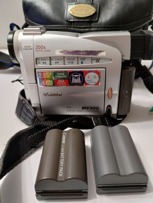Mini Kamera Video Canon MV 300 E