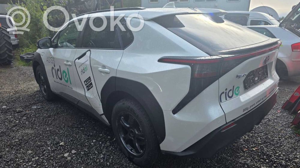 БАмпер Toyota bZ4X розборка шрот
