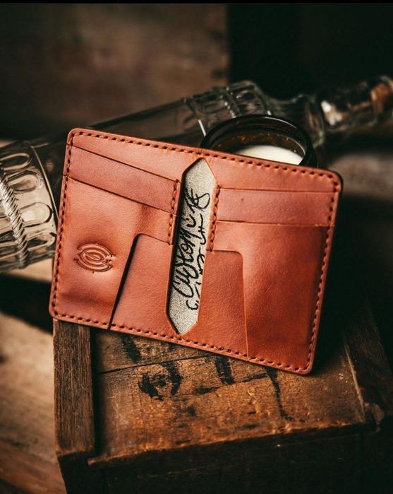 Carteiras e porta cartões