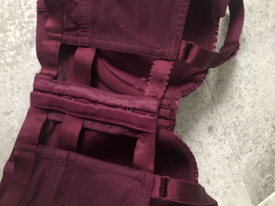 Biustonosz gorset Victoria’s Secret 80F 36DD fioletowy