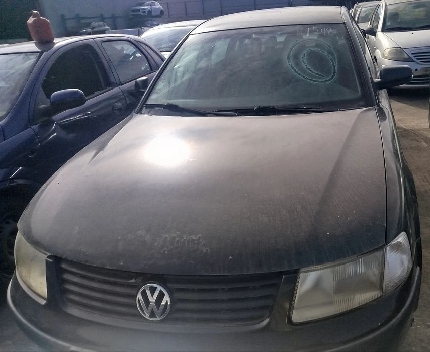 Para peças VOLKSWAGEN Passat (3B2)