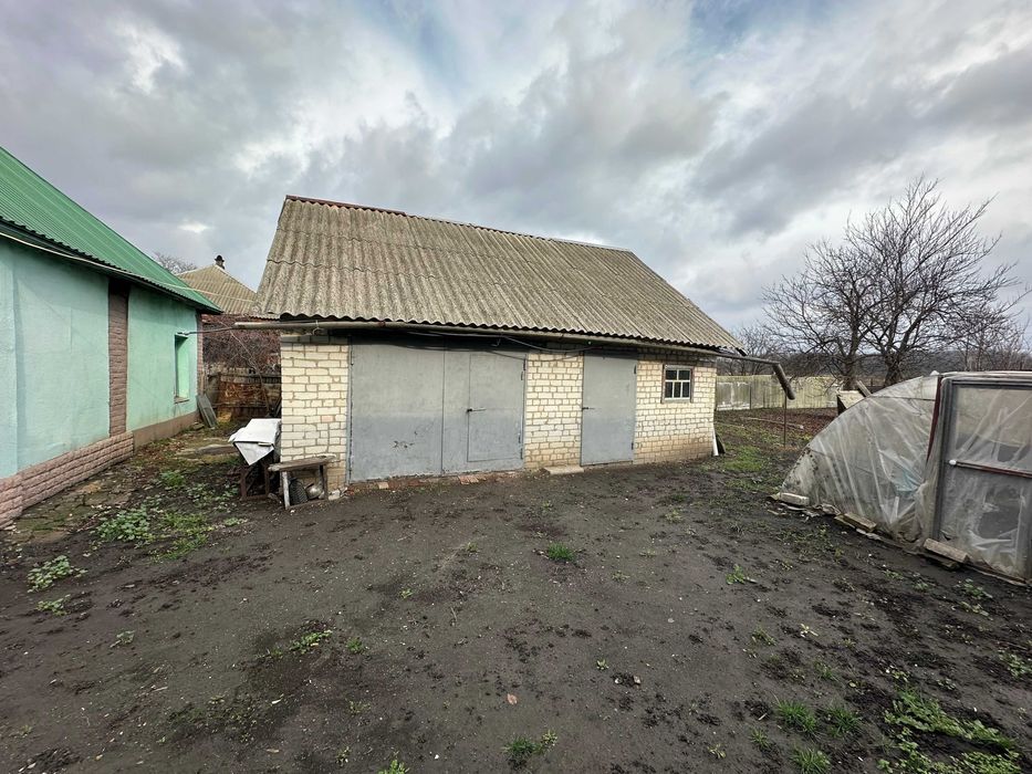 Продам капітальний житловий будинок, 15-20 хв. від метро Індустріальна