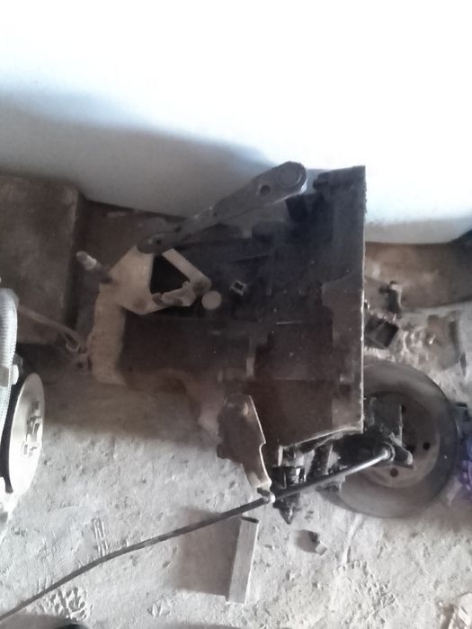 Peugeot 405 309 1,4 1.6, 1.8, 1.9, 2.0 1,4бензин кпп саманд