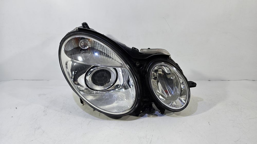 Mercedes w211 lampa przód przednia bi-xenon skrętny prawa eu