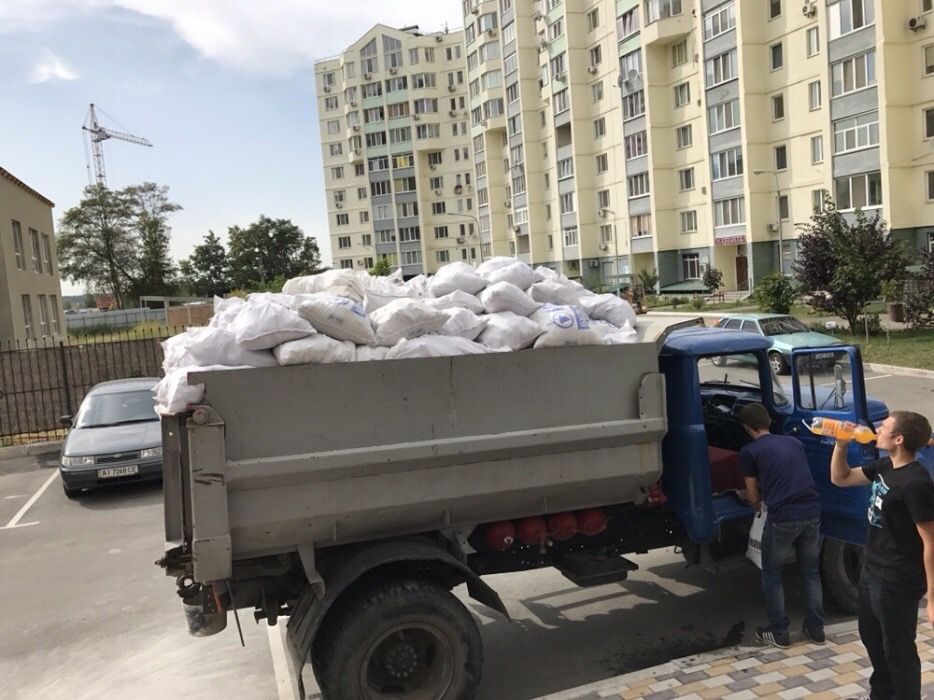 Пісок Щебінь Чорнозем Перегній Вивіз сміття Оренда екскаватора JCB