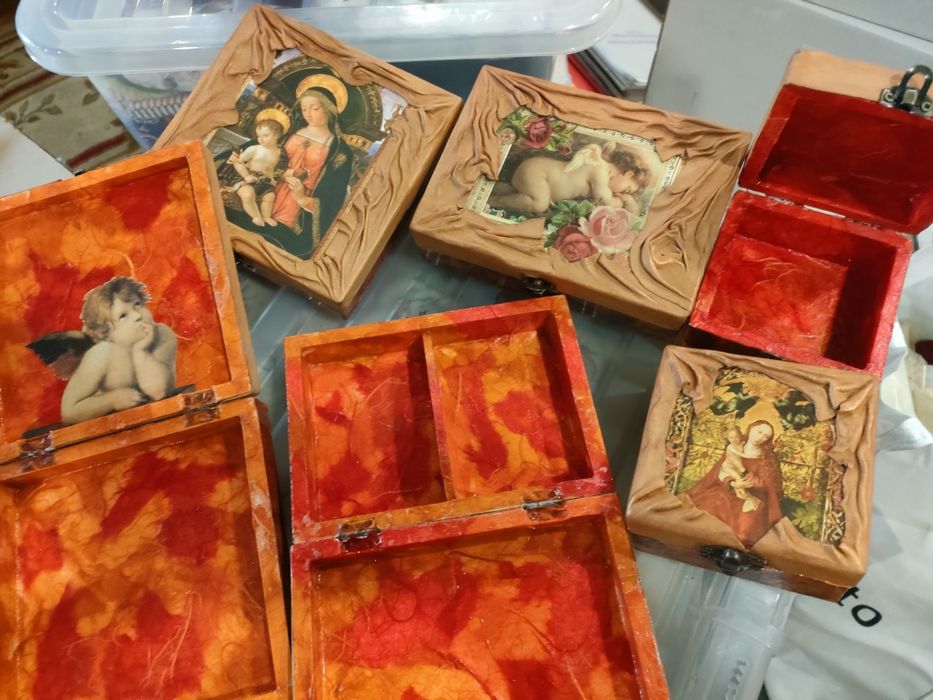 Caixas artesanato para prenda. Ou para embrulho original da prenda.