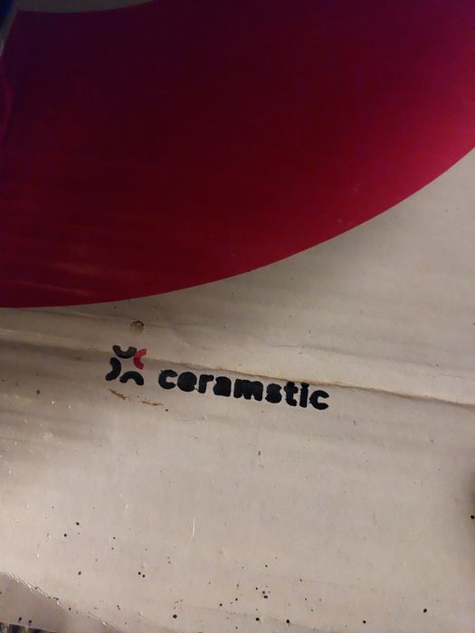 Płytka ceramiczna terakota glazura.