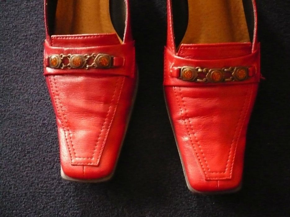 Czerwone buciki roz 37 eco skóra