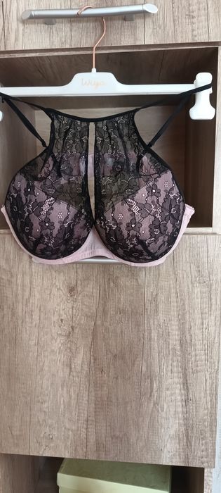 Biustonosz koronkowy Paris Lancome