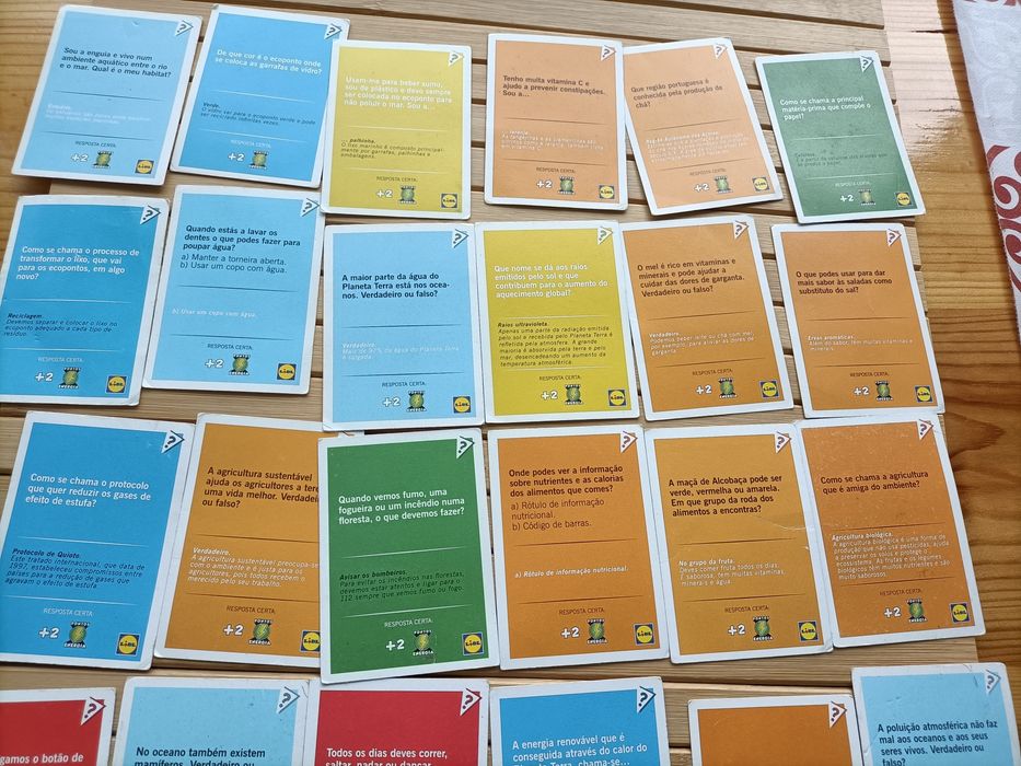 Lote de 38 cartas os guardiões da terra