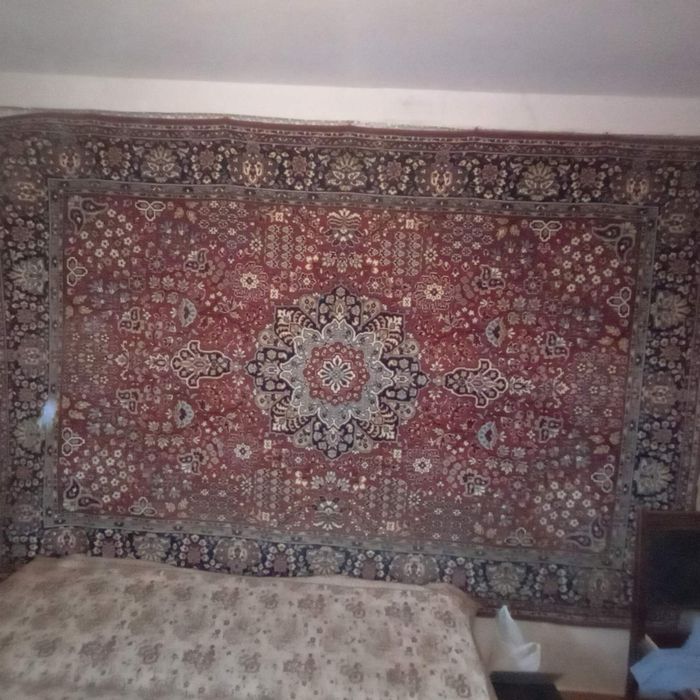 Продам ковер недорого