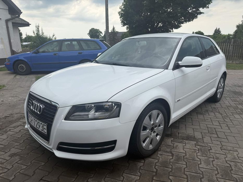 Audi A3 3-drzwiowe AUDI A3 1.6 TDI 105 KM 2011