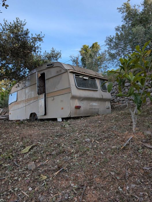Ofereço caravana