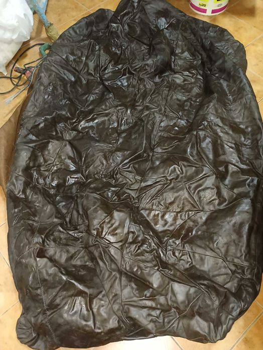 Capa para sofá em pele castanho