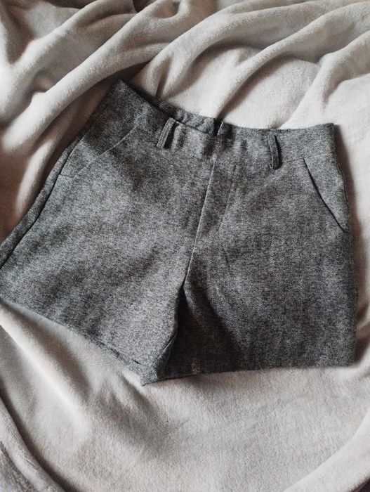 теплі шорти в сірому кольорі