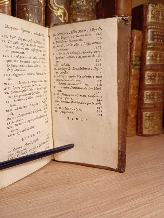 Starodruk 1677 Geografia Powszechna - Polska - Hyperborea - Europa