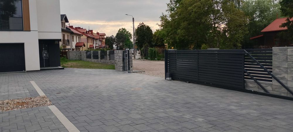 Dom segment z garażem, ogródkiem, bezczynszowe, centrum Wołomina