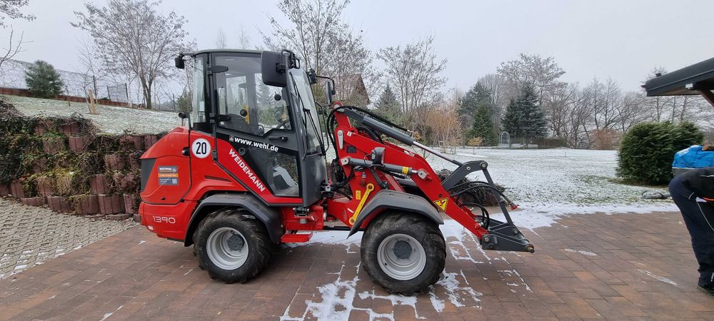 Wynajmę minikoparkę, ładowarkę, lawetę