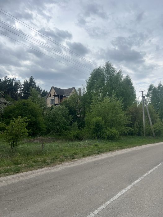 Жорнівка продаж пів будинку 4 кімнати Газ/Камін з виходом в Ліс