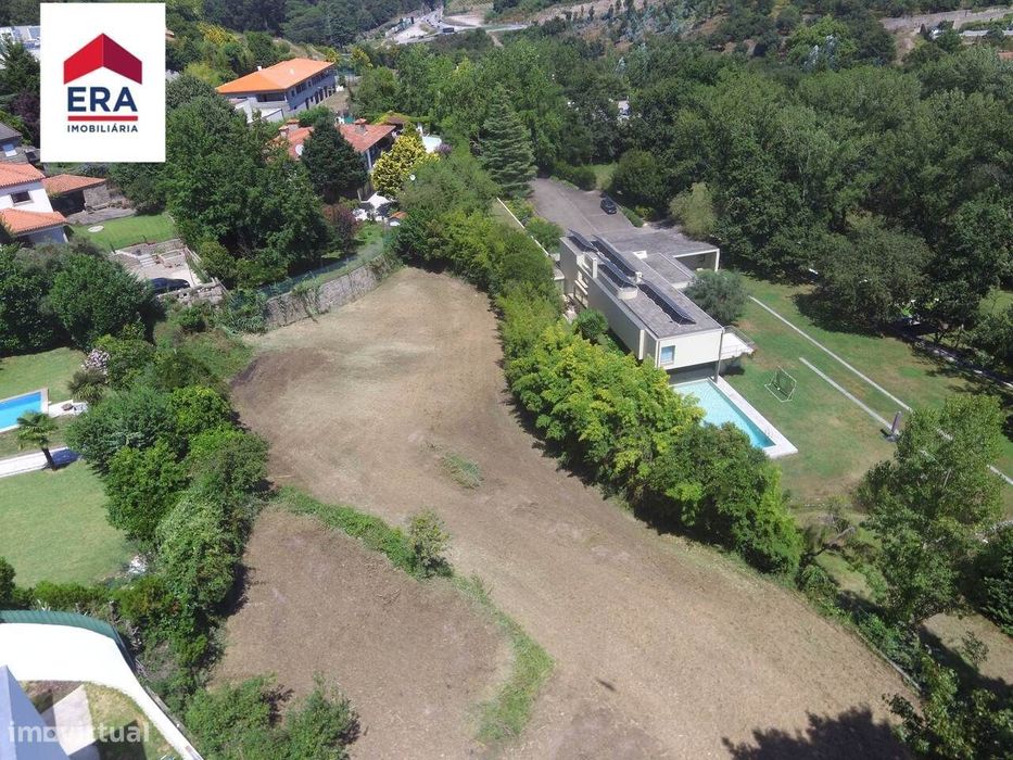 Terreno para construção no centro de Santo Tirso