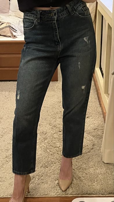 Сині джинси моми ( mom) незамінна класика у гардеробі!