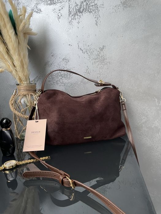 шоколадна замшева сумка через плече