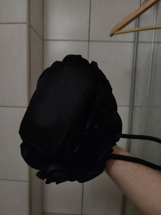 torba torebka wieczorowa mała w róże czarny wzór fałdowania sport retr