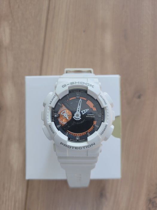 zegarek G-SHOCK  biały