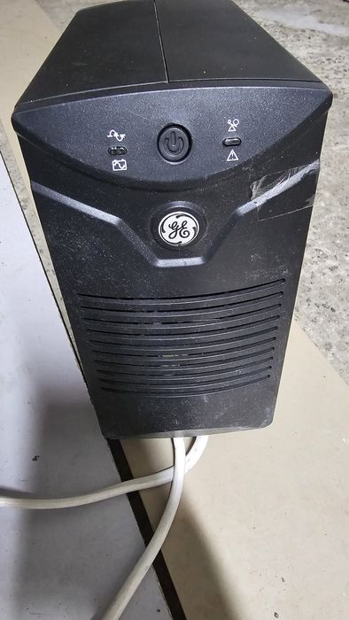 Бесперебійник під акумулятор