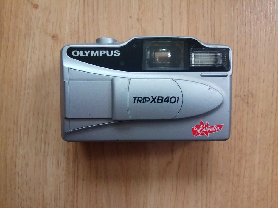 Надійний плівковий фотоапарат Olympus Trip XB401 справний