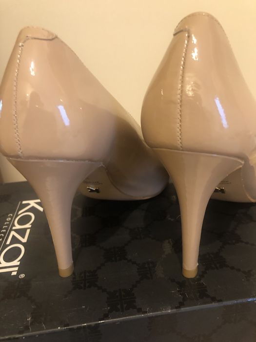 Obuwie damskie Kazar nude