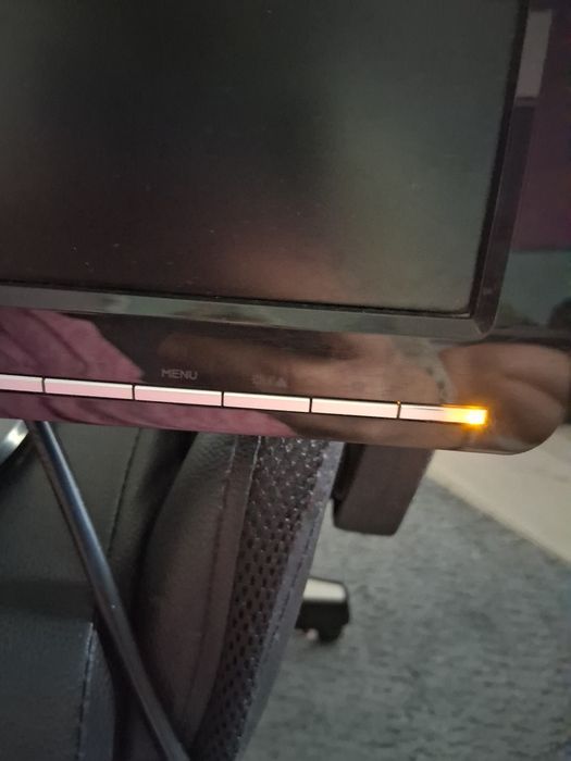 Monitor  ASUS VK221/VK221D 21 cali 

Model: VK221 / VK221D (seri