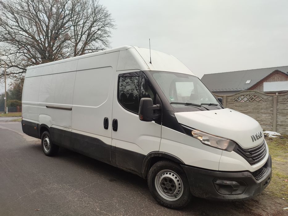 Iveco daily 35c14 2022 rok niski przebieg