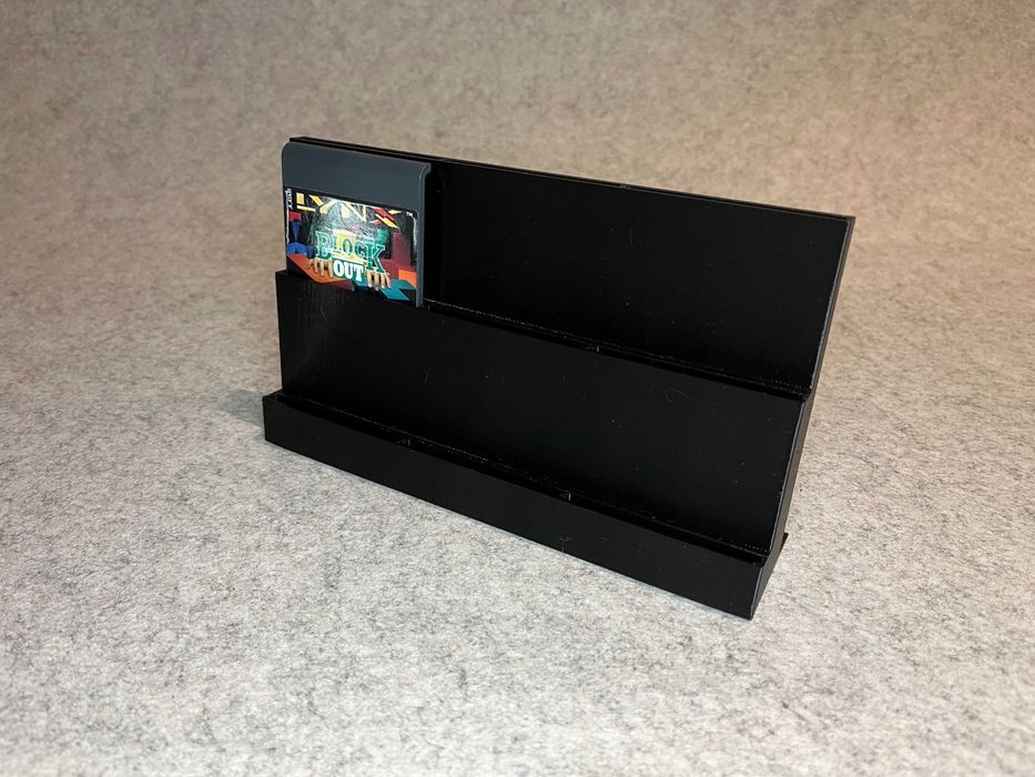 Stojak podstawka na 9 gier Atari Lynx
