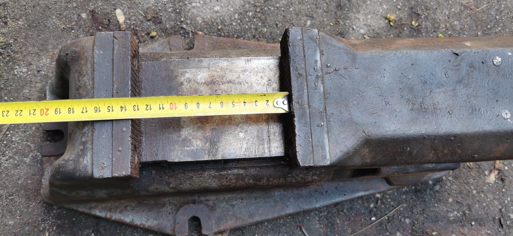 Imadło maszynowe hydrauliczne 43,5kg 120x135mm