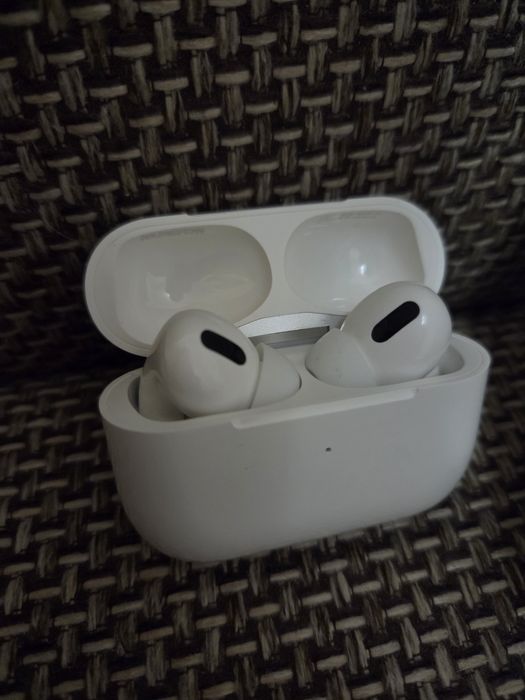 Air pods pro mało używane