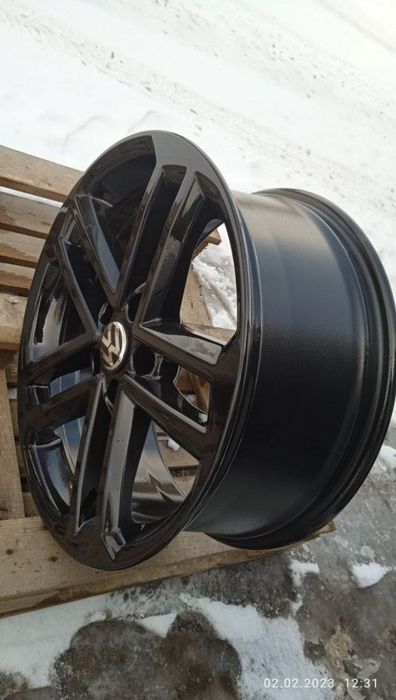 Диски R18 5x112 8J