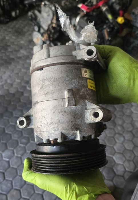 Компресор кондиціонера 1.5 1.9 1.8 2.0 2.2 2.5 2.3 Renault Nissan Opel