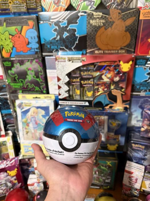 Pokemon Great Ball Tin D24