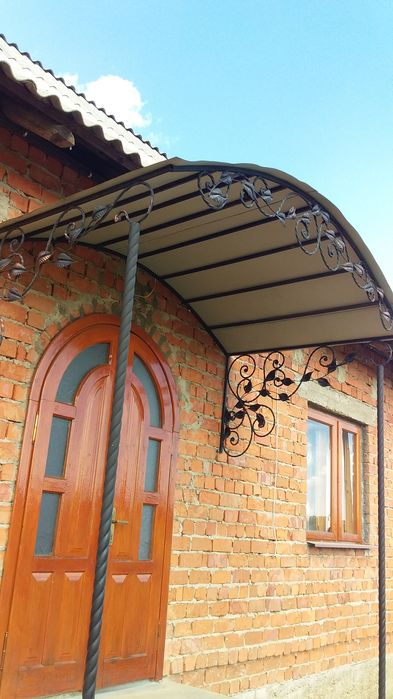 Продаю піднавес 2.50 на 1.50 кований