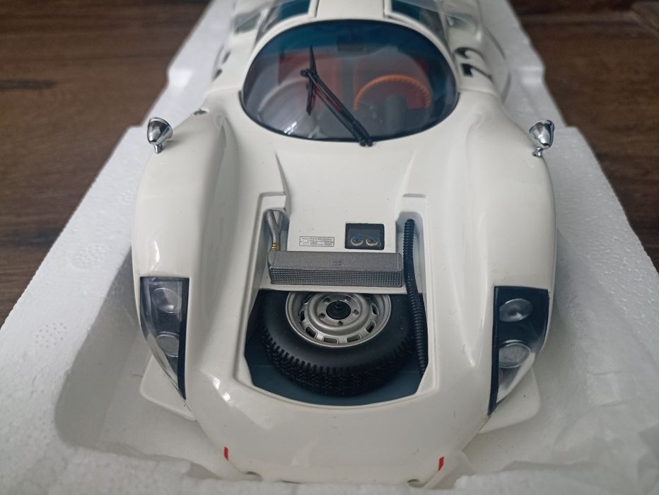 Porsche 906 LH 24le mans - minichamps 1/18