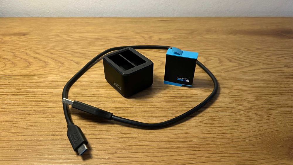 Ładowarka Dual Battery Charger + 1 bateria GoPro 9/10/11/12