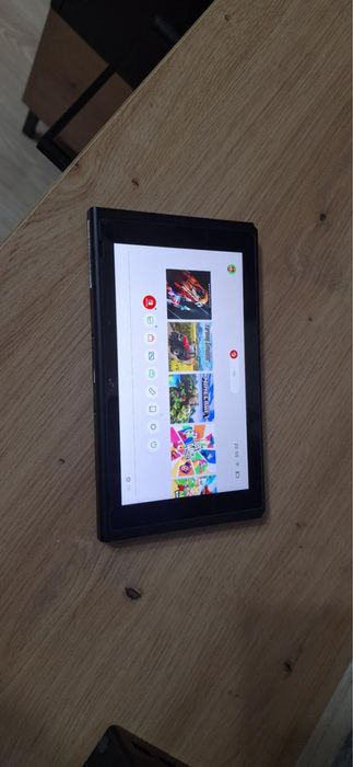 Konsola Nintendo Switch Bogate Wyposazenie !!