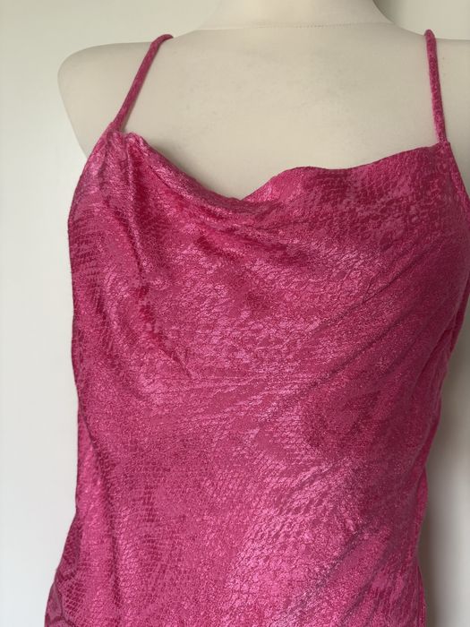 Sukienka różowa zara róż satynowa śliska 36 s