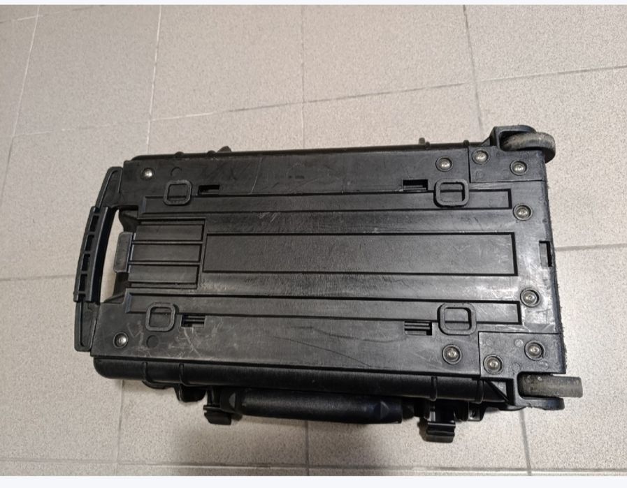 Leki 1510, box dla drona