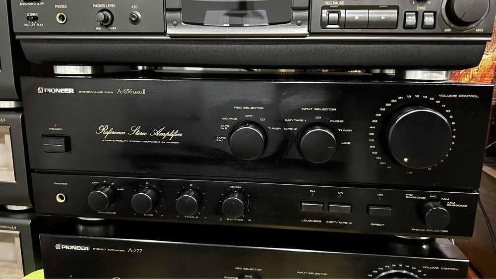 Amplificador Pioneer A-656 Mark 2