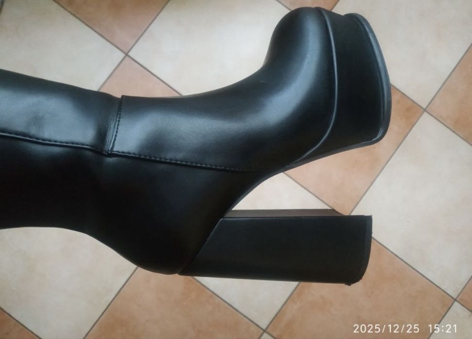 Ботильйони на підборах 37-38 розмір демі